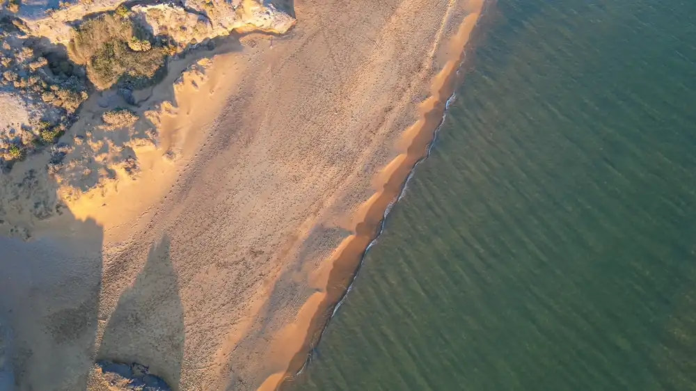Entre roca y agua