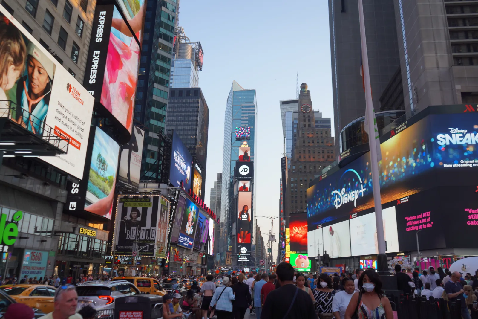 Luces y pantallas de Times Square